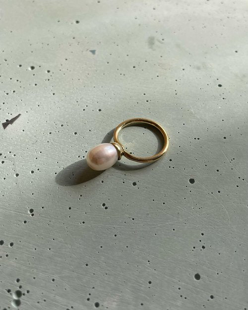 OBLONG RING