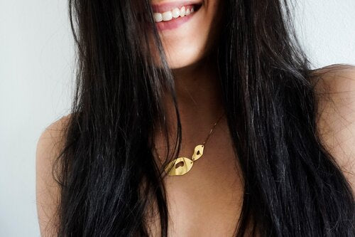 ROSETTES NECKLACE II.