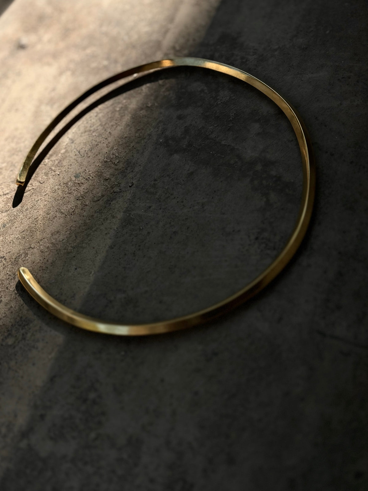 CUBIC CHOKER NECKLACE
