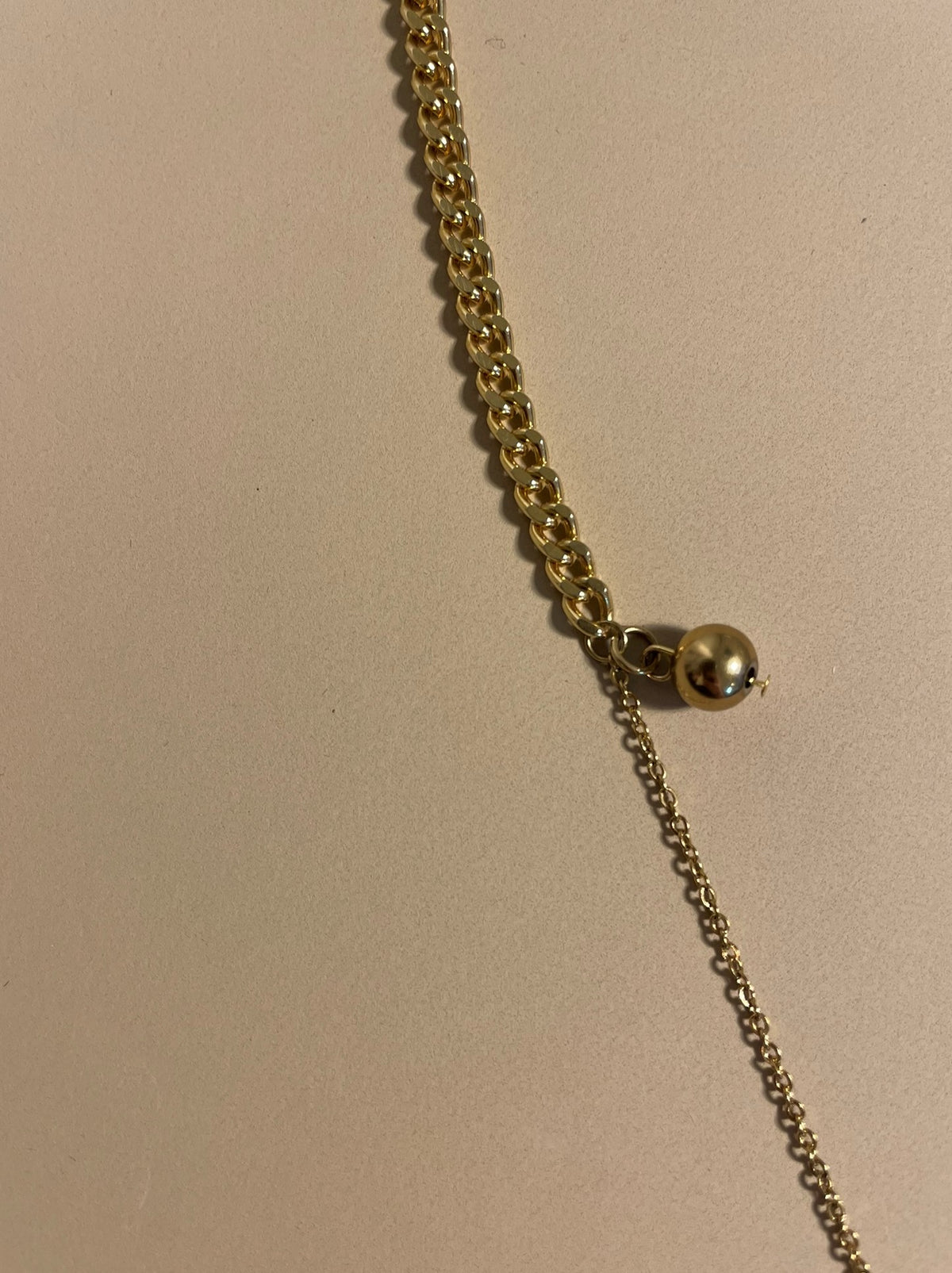 NOAH NECKLACE